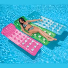 Gumimatracok, úszó szigetek, strandlabdák